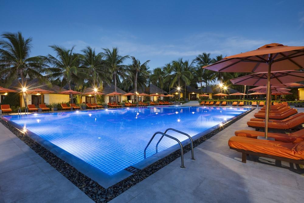 Terracotta Resort & Spa Mui Ne Exterior photo